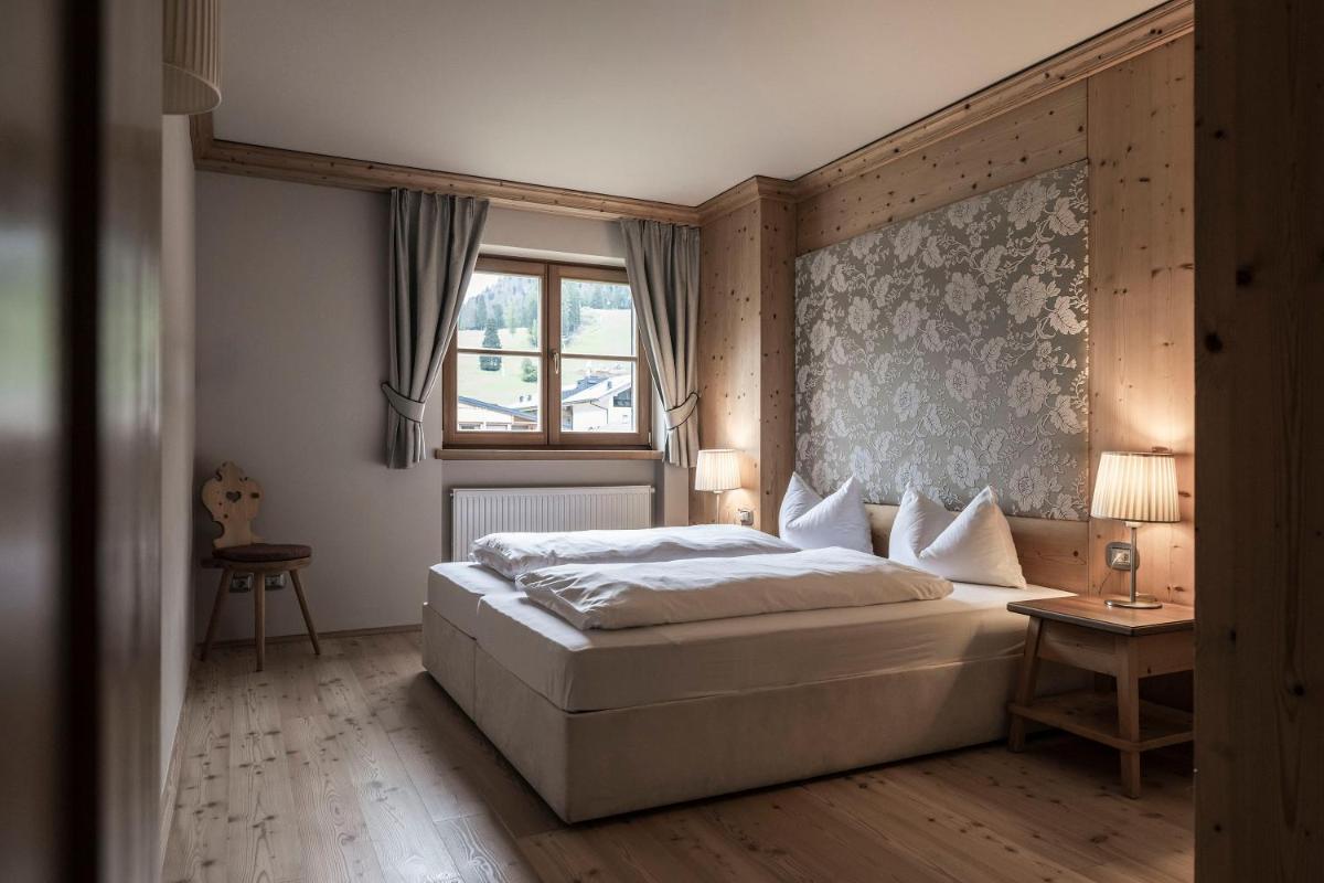 Post Alpina - Family Chalets Dolomites