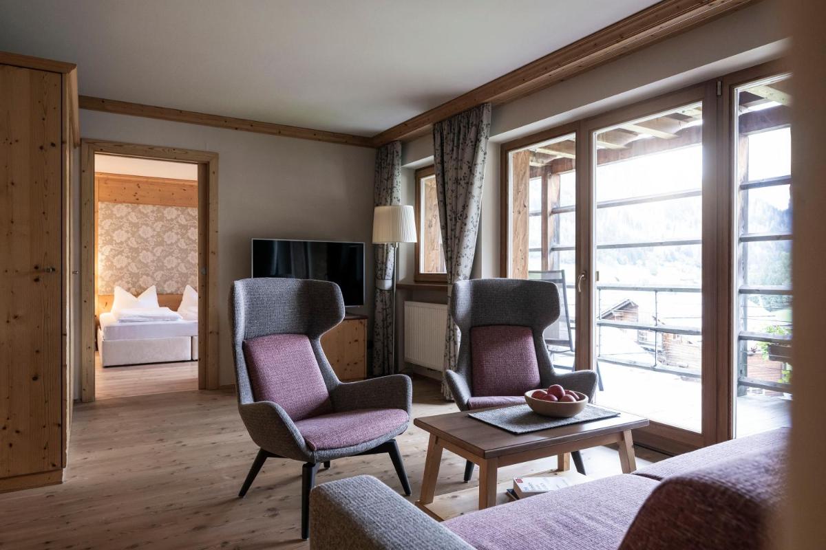 Post Alpina - Family Chalets Dolomites