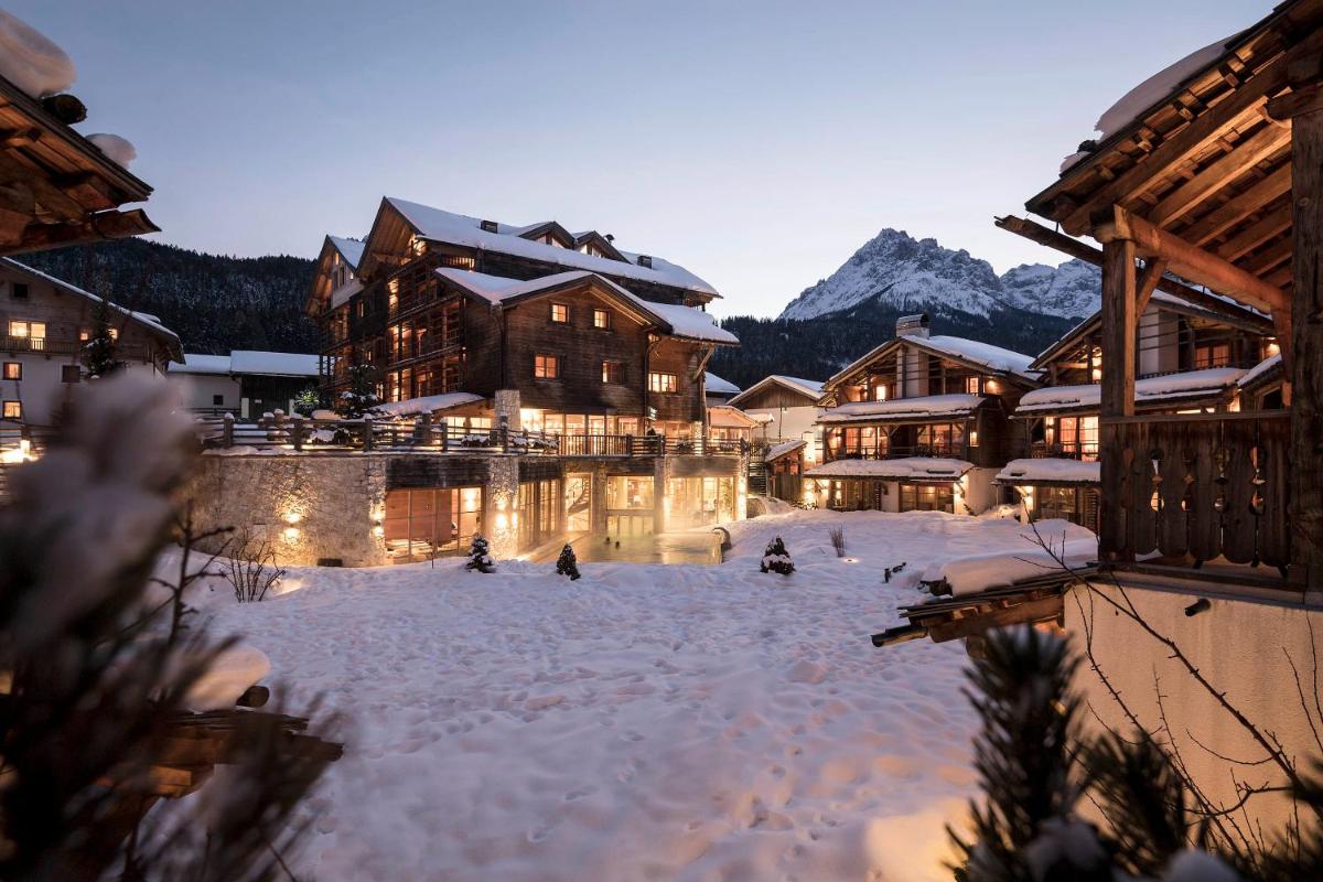 Post Alpina - Family Chalets Dolomites