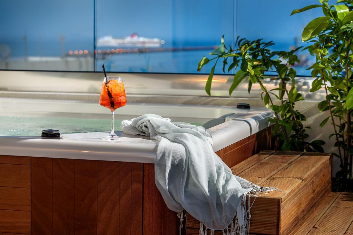 DOM Boutique Hotel