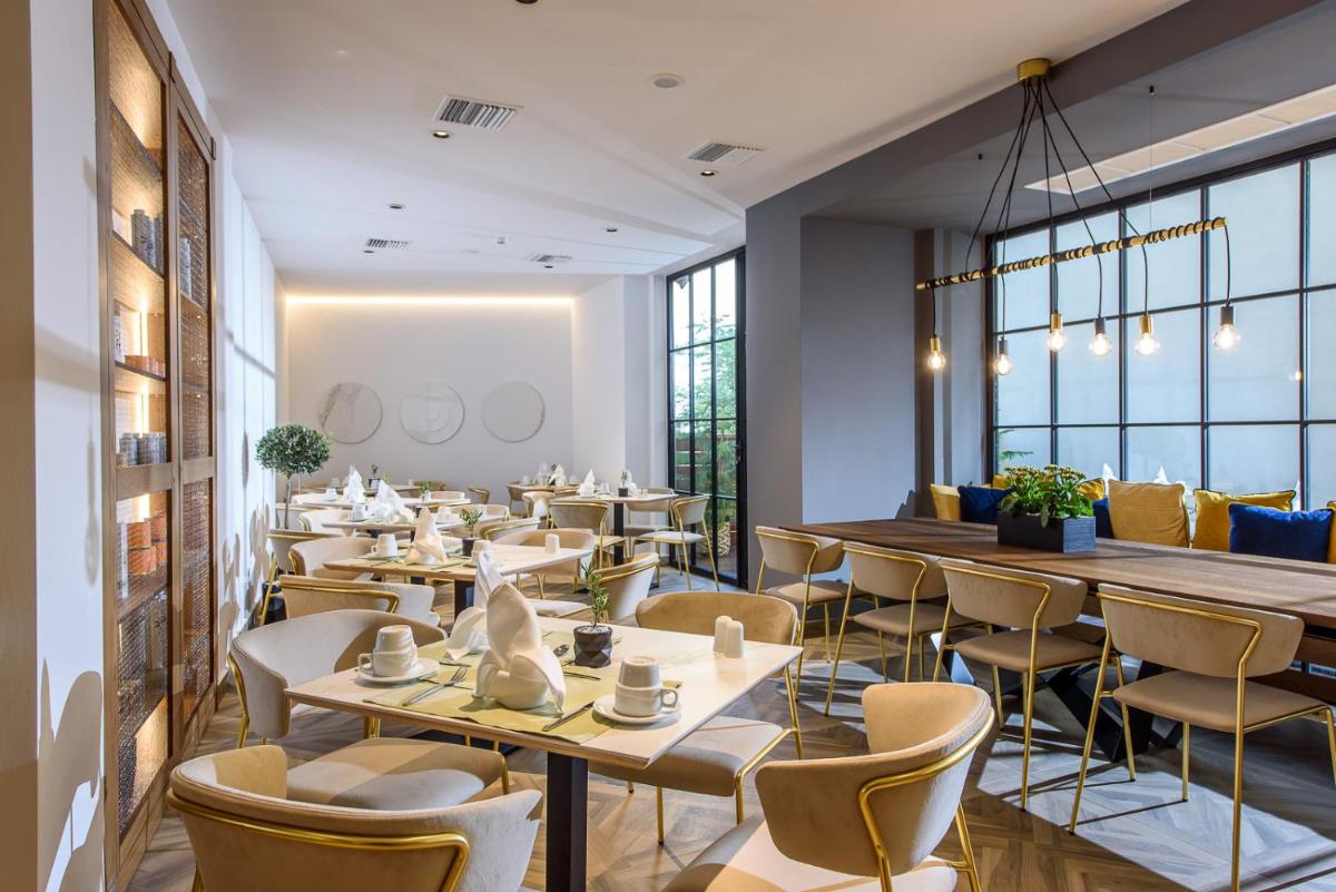 DOM Boutique Hotel