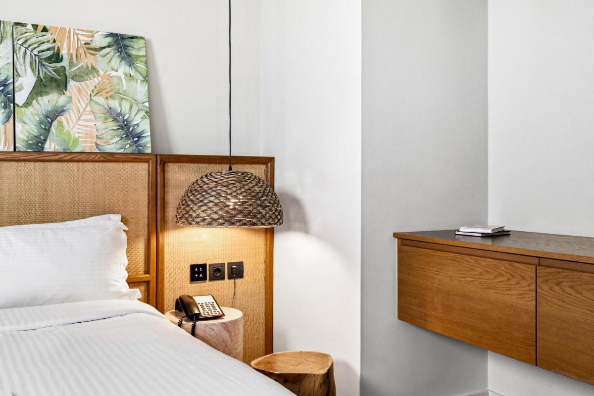 DOM Boutique Hotel