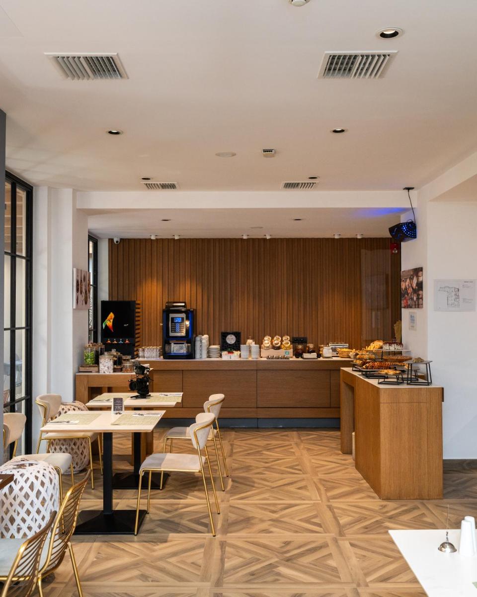 DOM Boutique Hotel