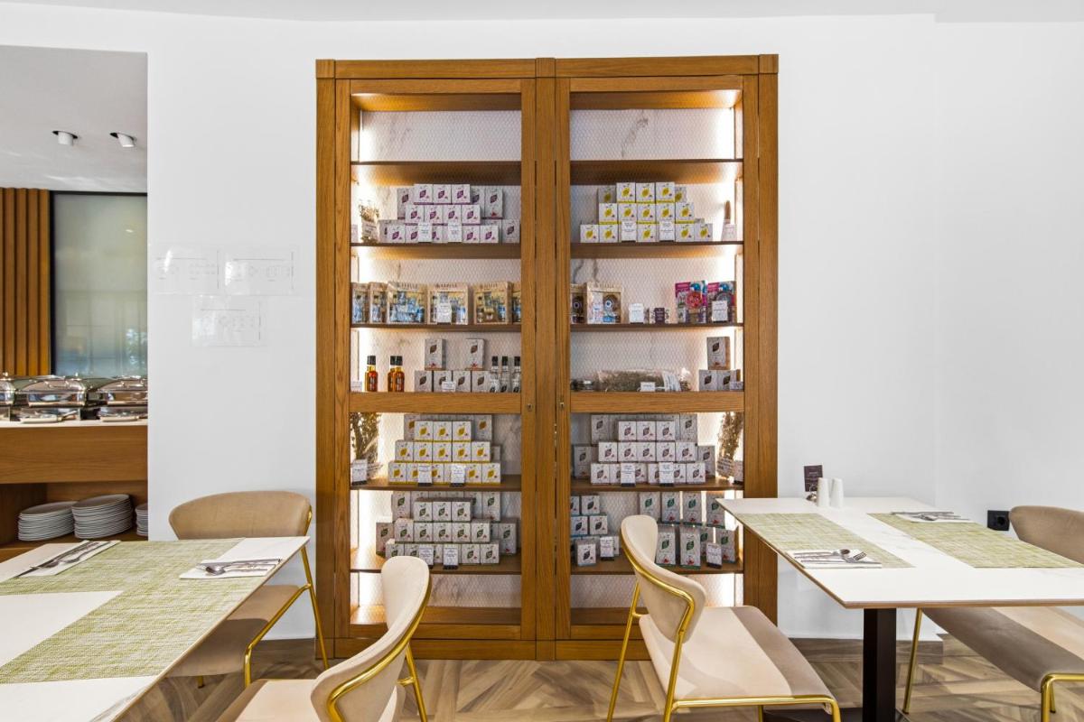DOM Boutique Hotel