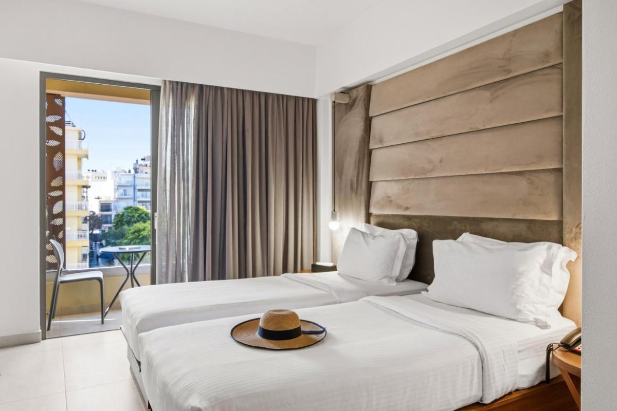 DOM Boutique Hotel