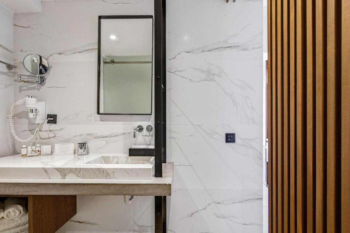 DOM Boutique Hotel