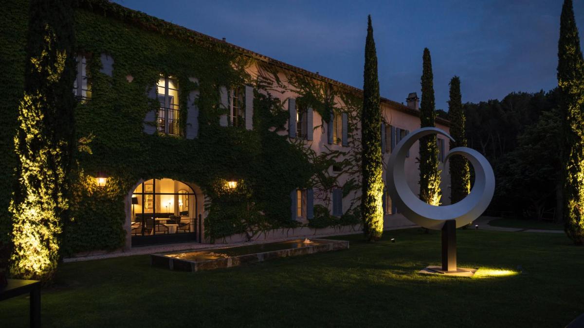 Domaine De Manville