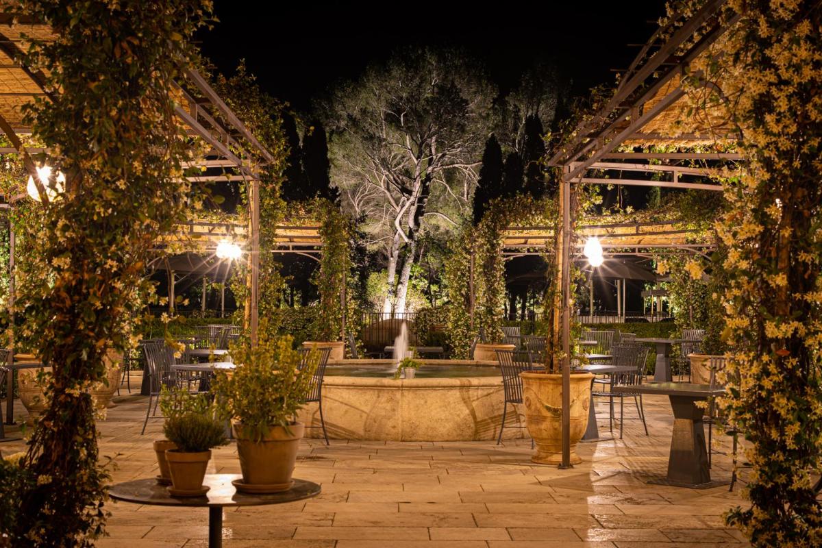 Domaine De Manville