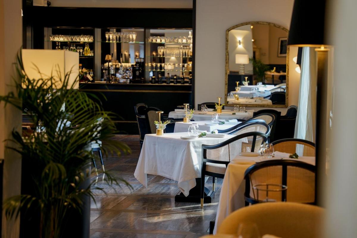 Domaine De Manville