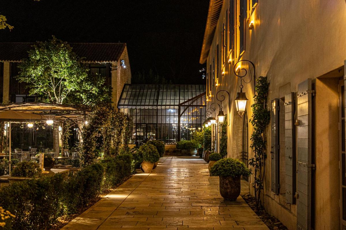 Domaine De Manville