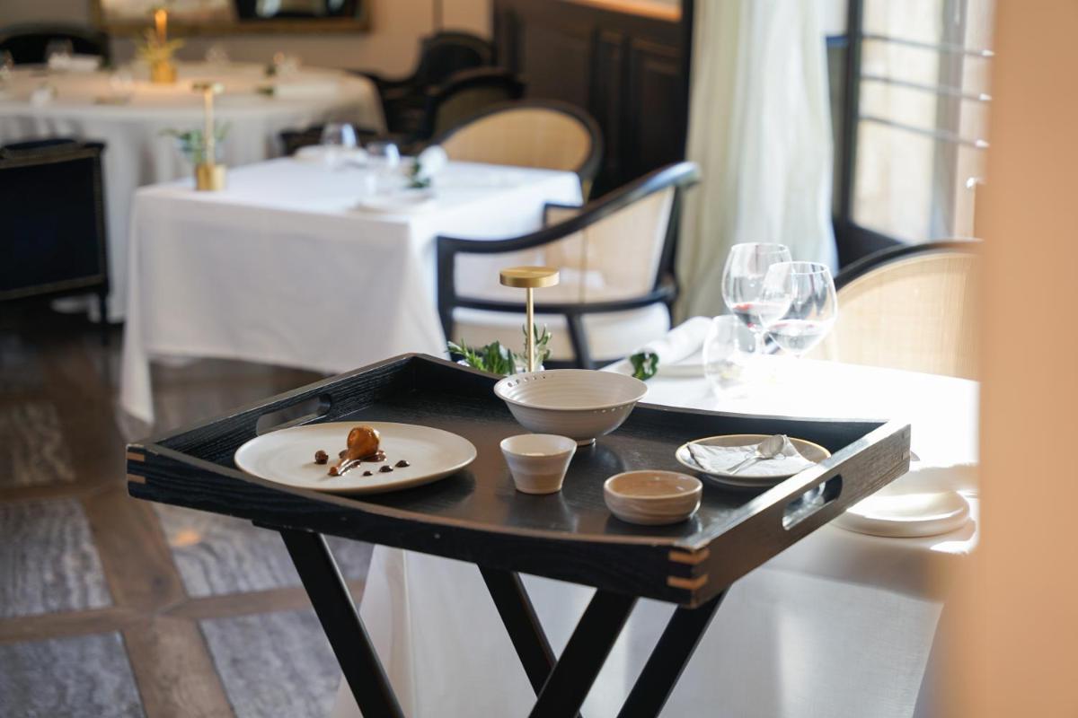 Domaine De Manville