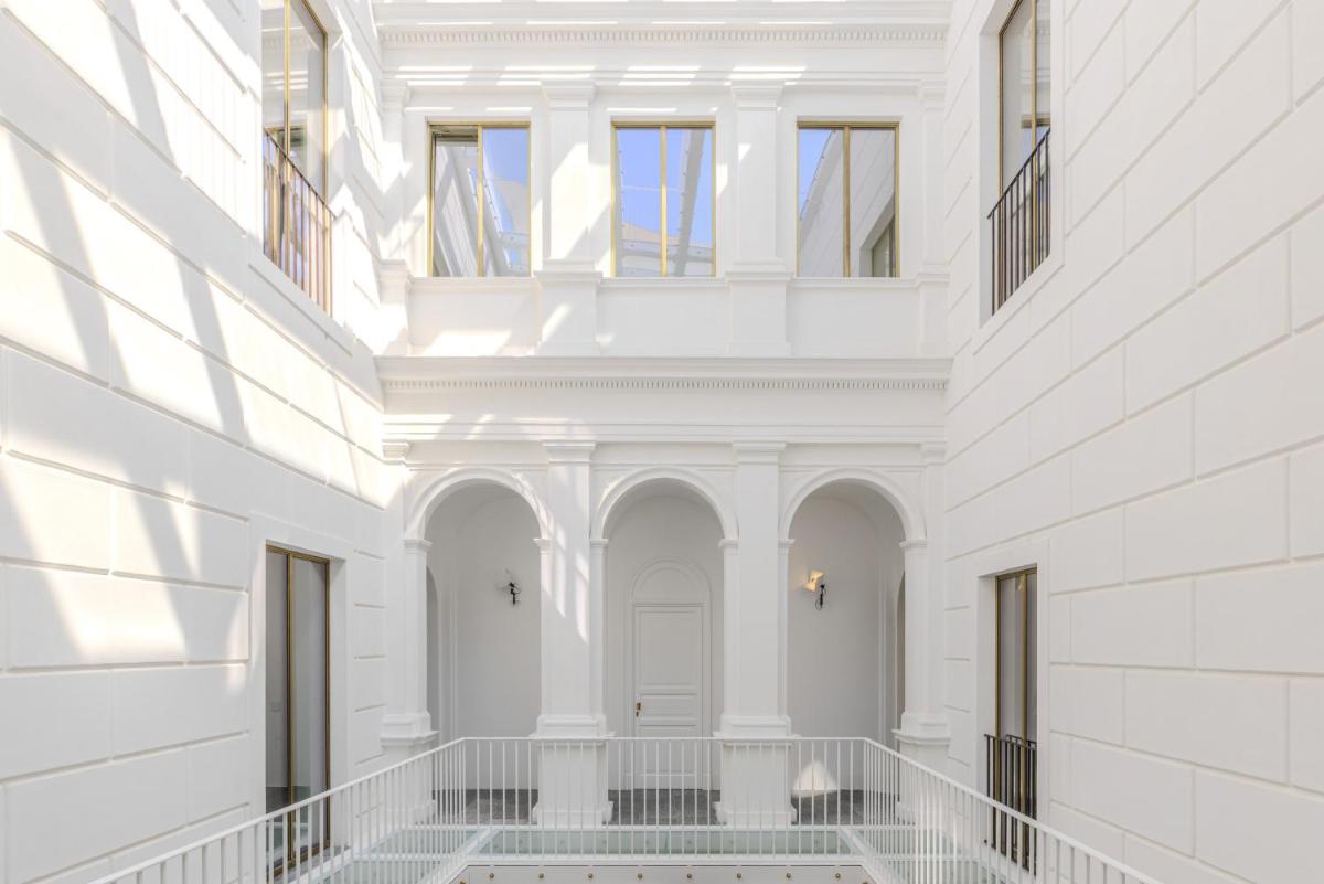 Dome Hotel