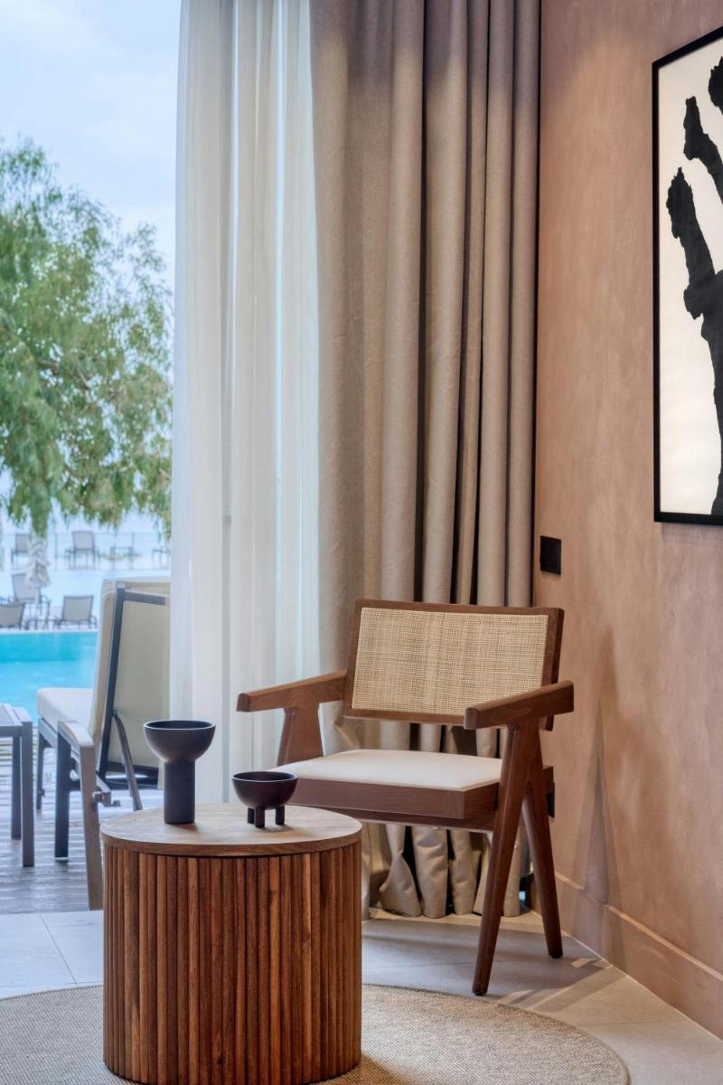 Domes of Corfu, Autograph Collection