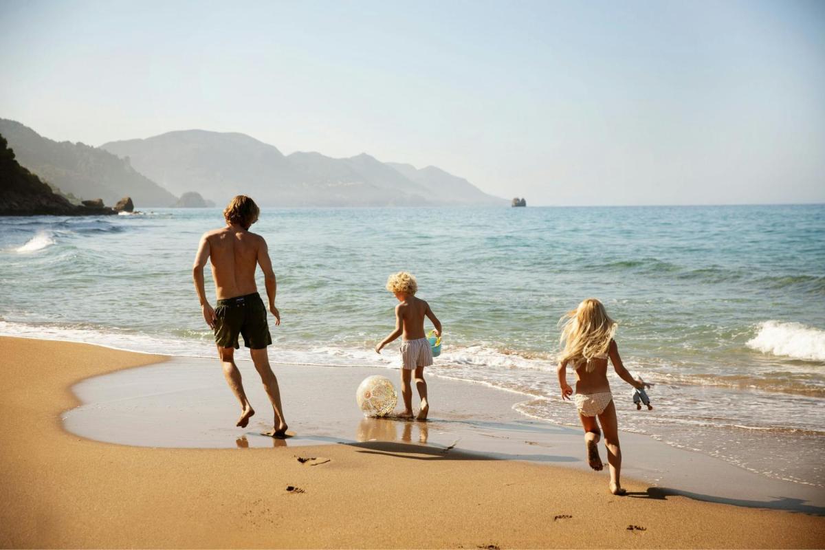 Domes of Corfu, Autograph Collection