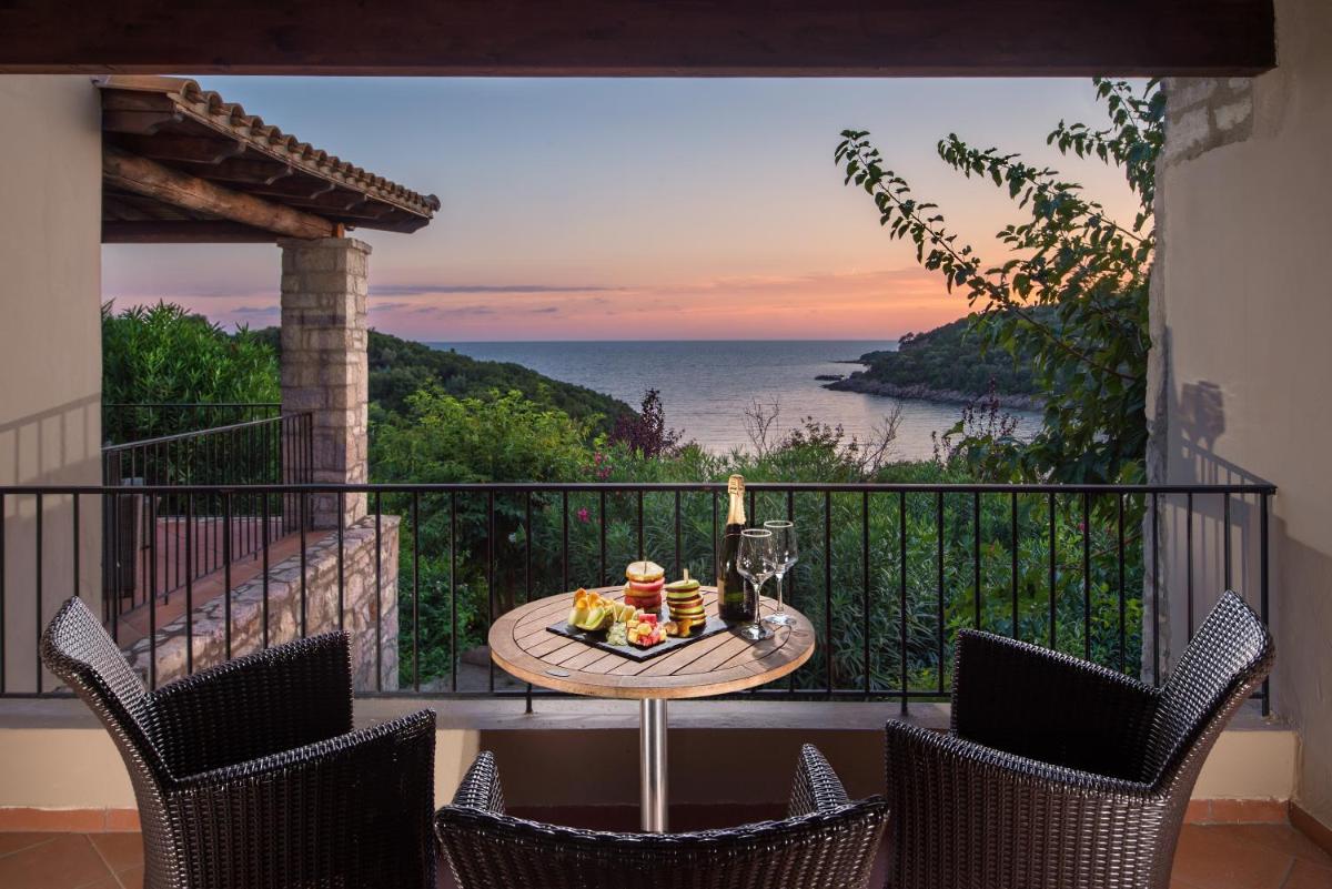 Movenpick Resort Agios Nikolaos Sivota