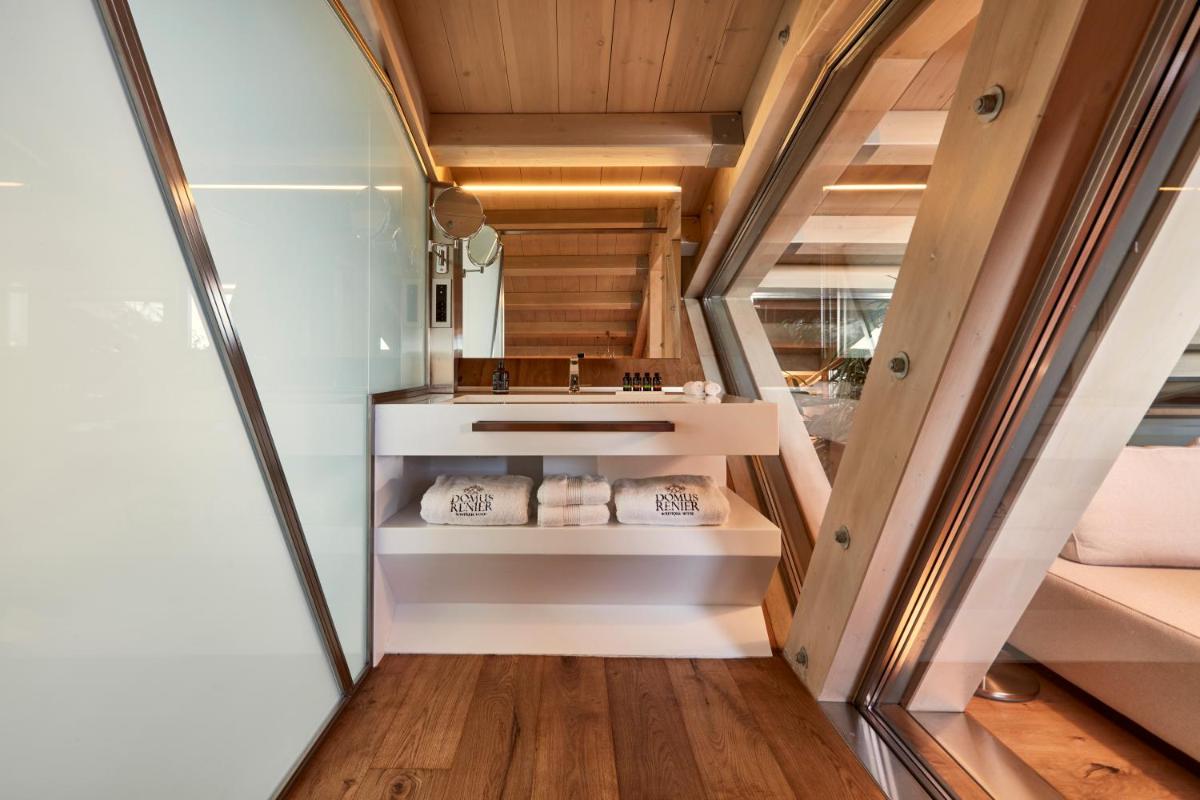 Domus Renier Boutique Hotel