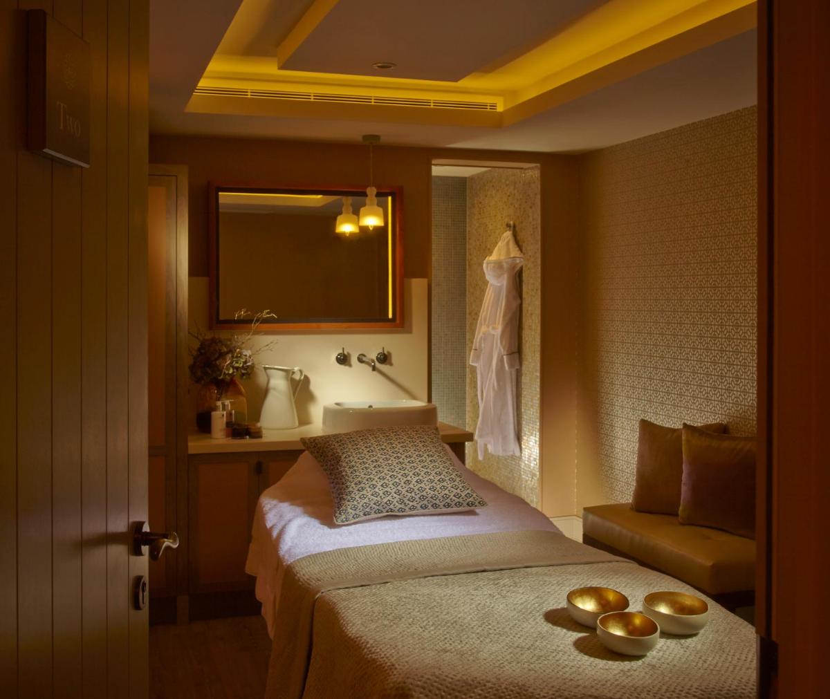 Dormy House Hotel