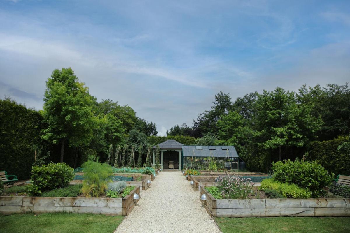 Dormy House Hotel