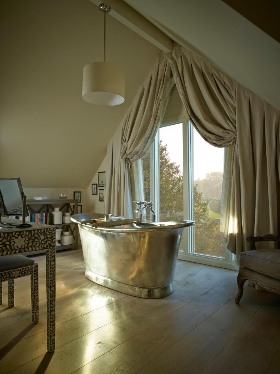 Dormy House Hotel