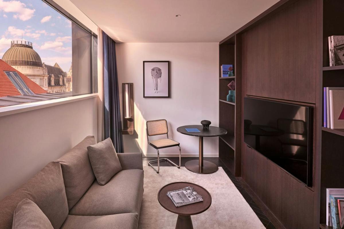 Dorothea Hotel, Budapest, Autograph Collection