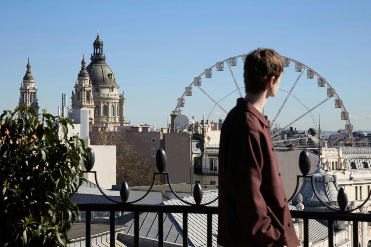 Dorothea Hotel, Budapest, Autograph Collection