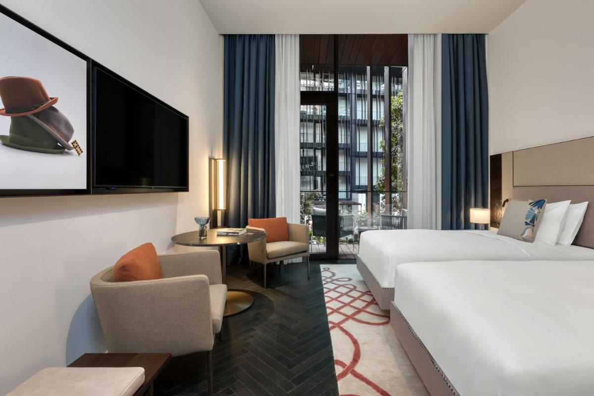 Dorothea Hotel, Budapest, Autograph Collection