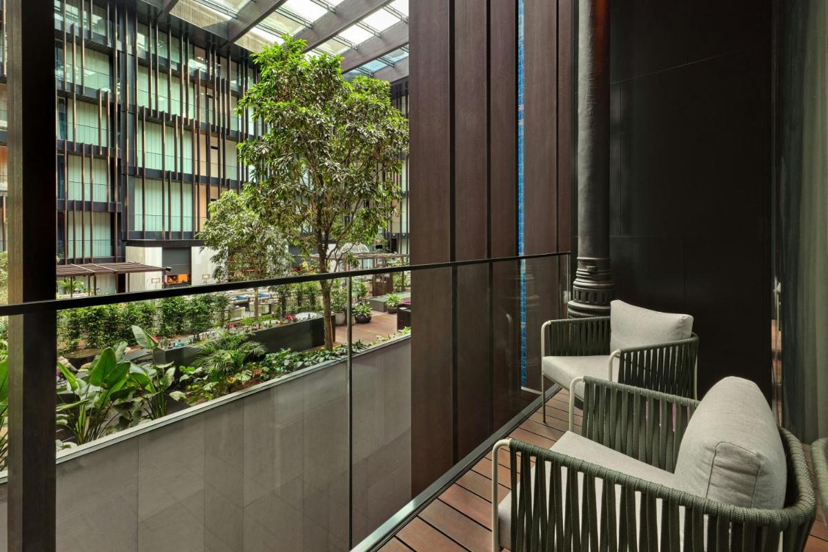 Dorothea Hotel, Budapest, Autograph Collection