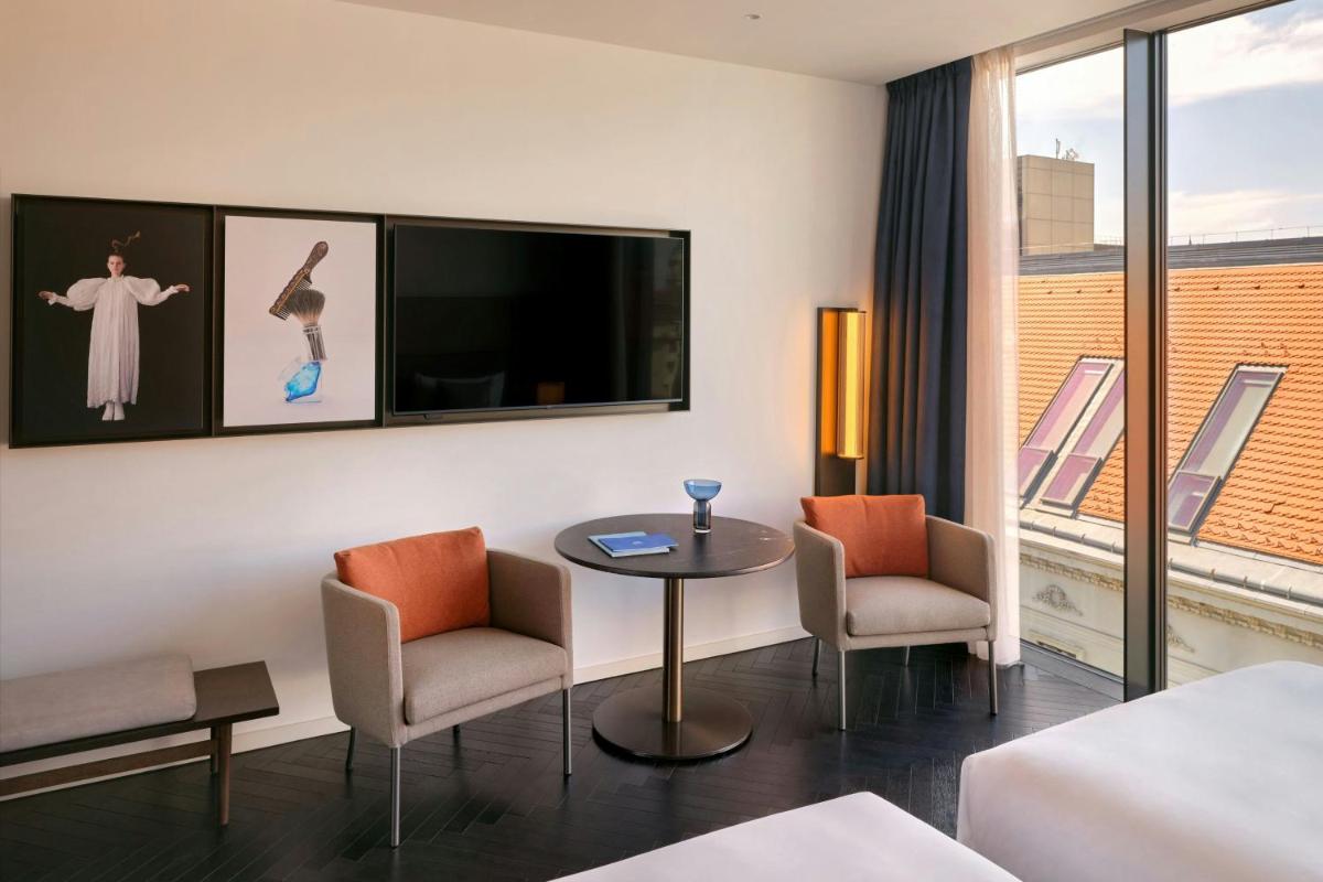 Dorothea Hotel, Budapest, Autograph Collection