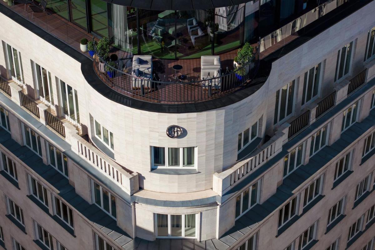 Dorothea Hotel, Budapest, Autograph Collection