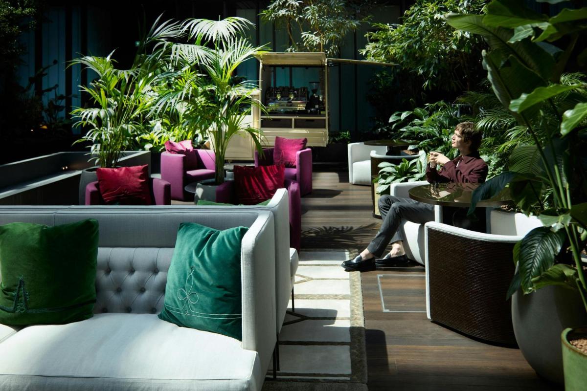 Dorothea Hotel, Budapest, Autograph Collection