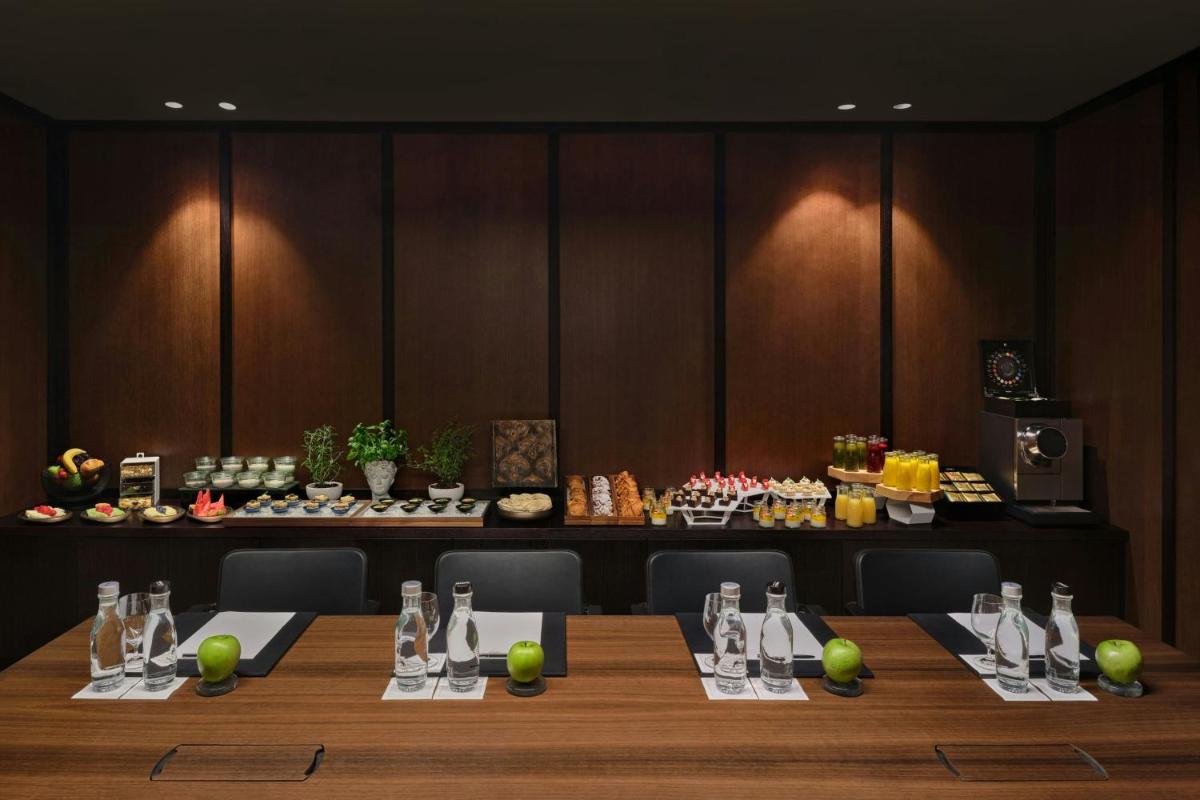 Dorothea Hotel, Budapest, Autograph Collection