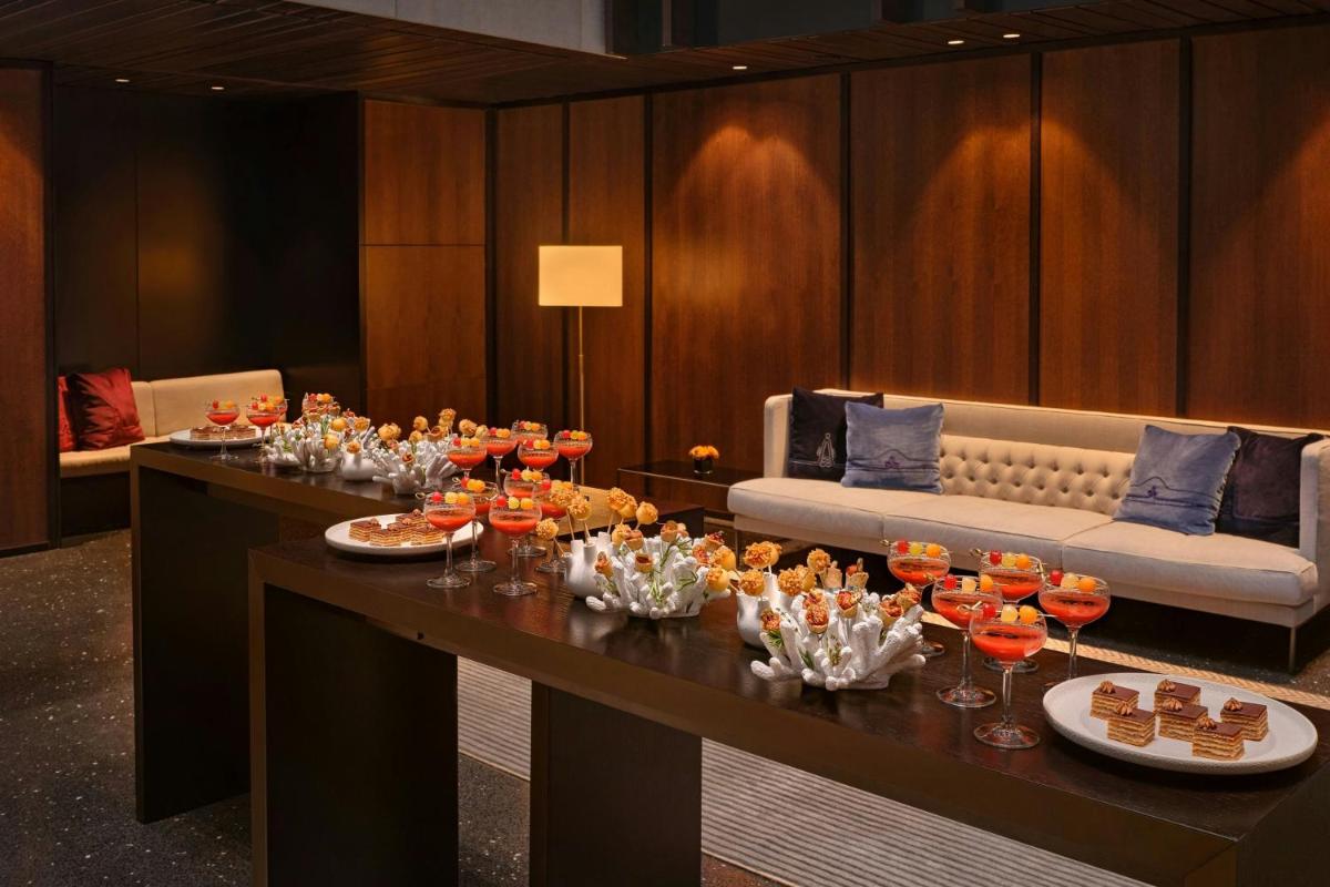 Dorothea Hotel, Budapest, Autograph Collection