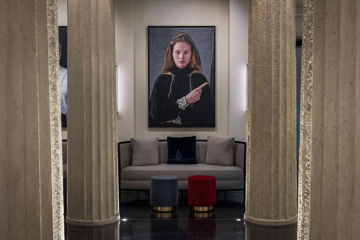 Dorothea Hotel, Budapest, Autograph Collection