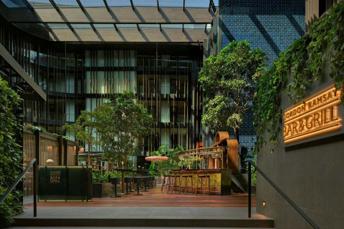 Dorothea Hotel, Budapest, Autograph Collection