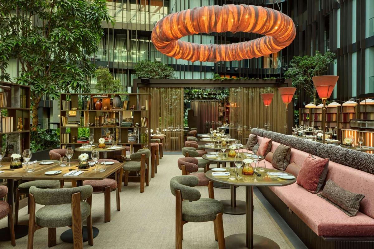 Dorothea Hotel, Budapest, Autograph Collection
