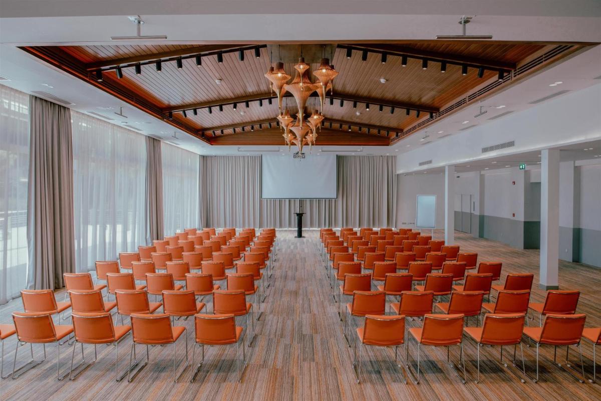 Double Pool Villas by Banyan Tree