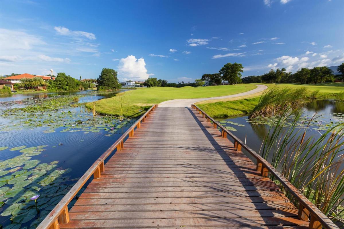 Double Pool Villas by Banyan Tree