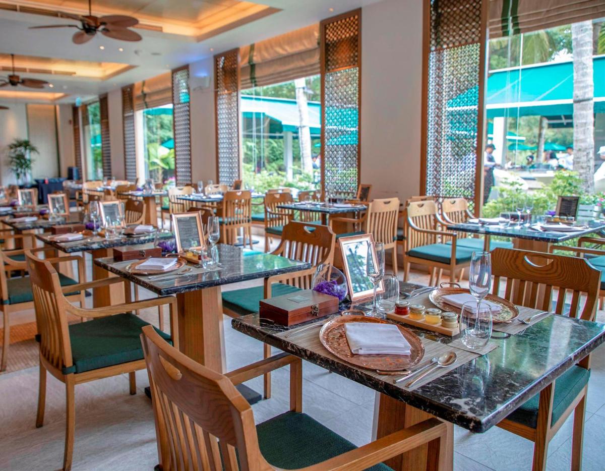 Double Pool Villas by Banyan Tree