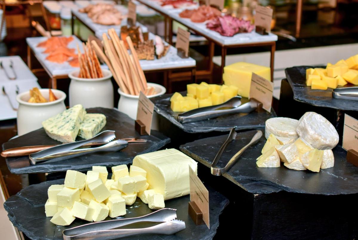 Double Pool Villas by Banyan Tree