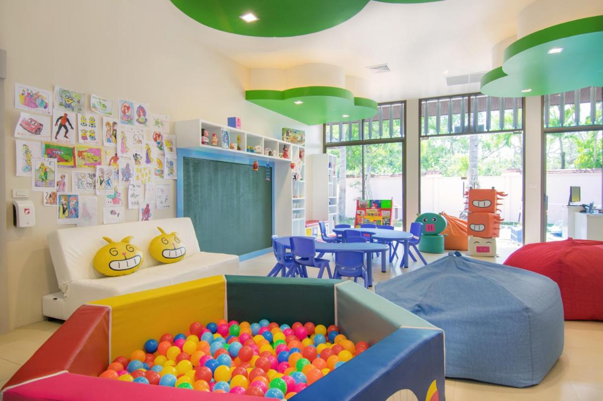 Double Pool Villas by Banyan Tree