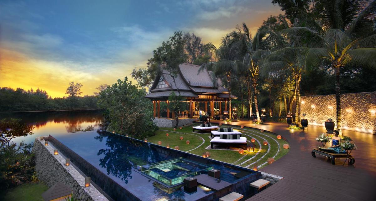 Double Pool Villas by Banyan Tree