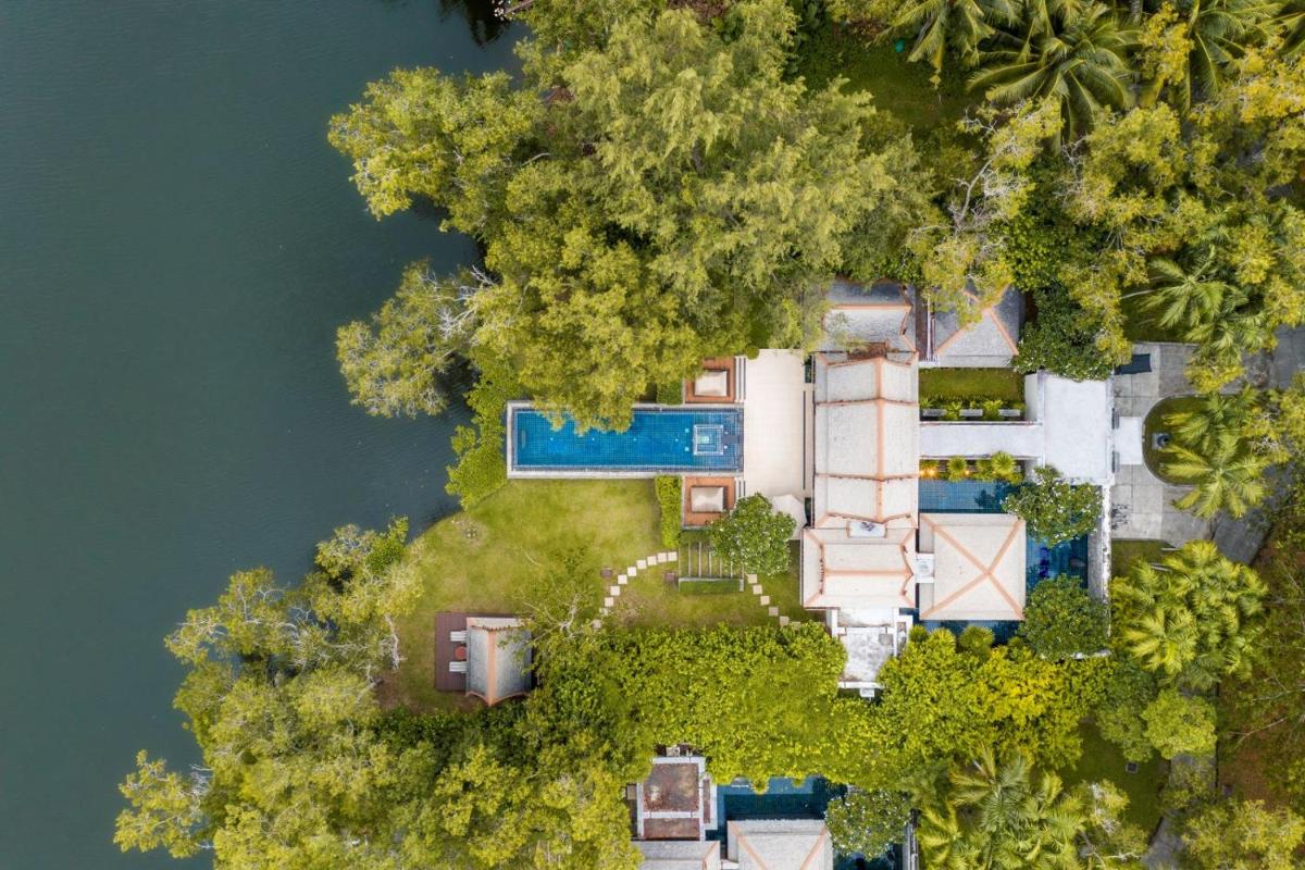 Double Pool Villas by Banyan Tree