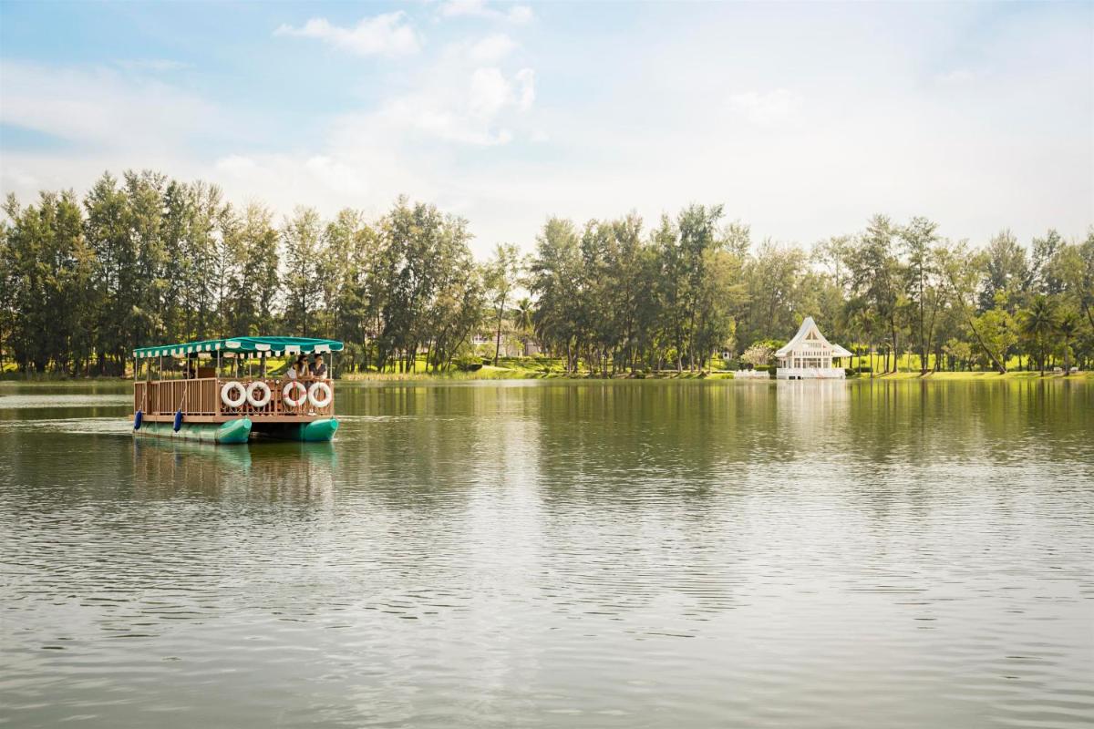 Double Pool Villas by Banyan Tree