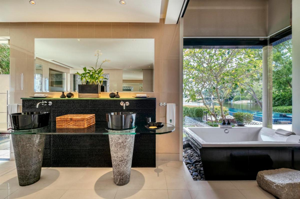 Double Pool Villas by Banyan Tree