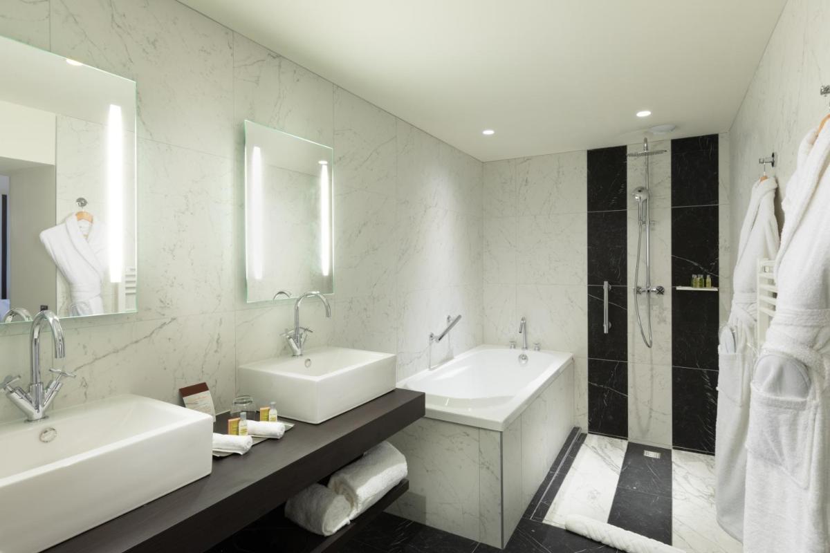 DoubleTree by Hilton Carcassonne