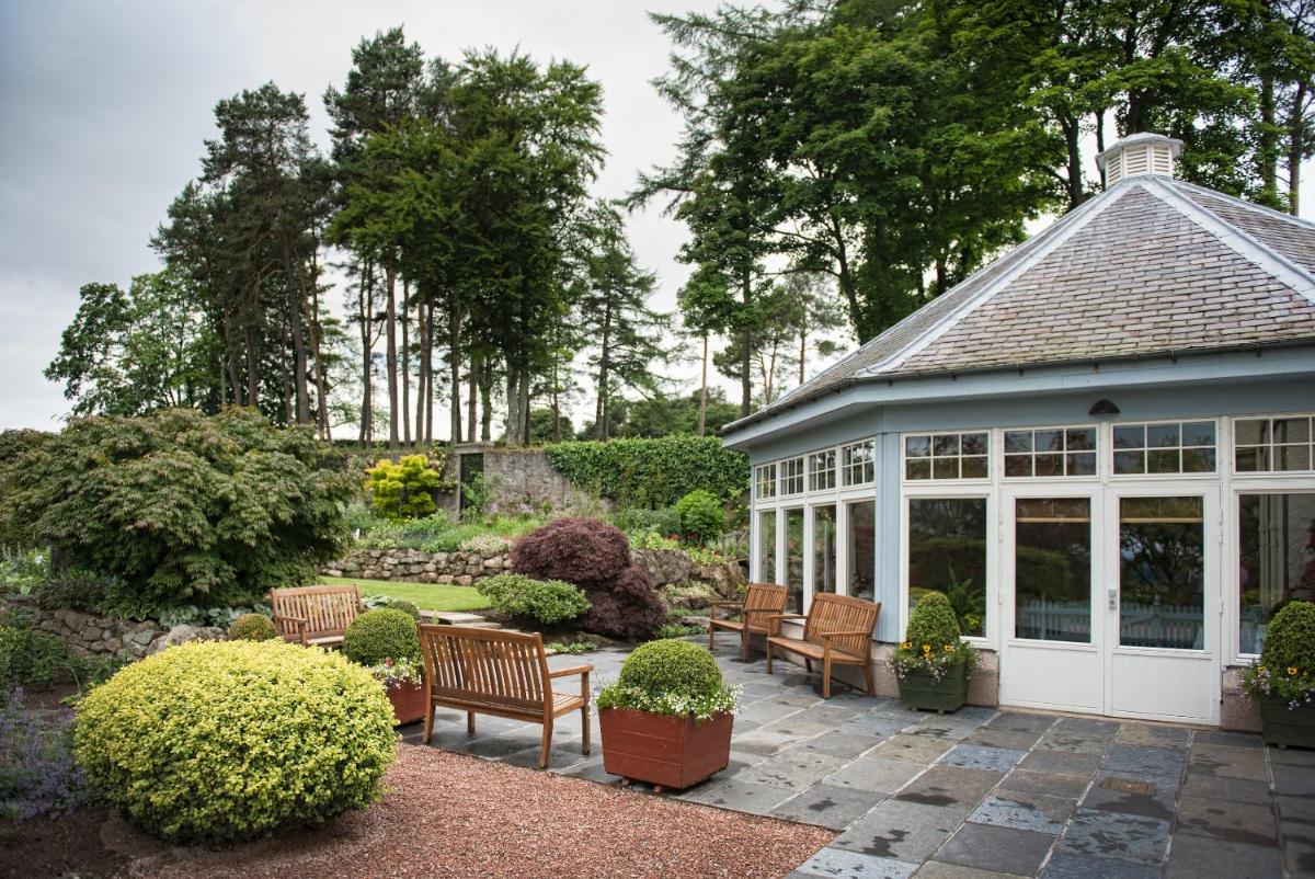 Douneside House