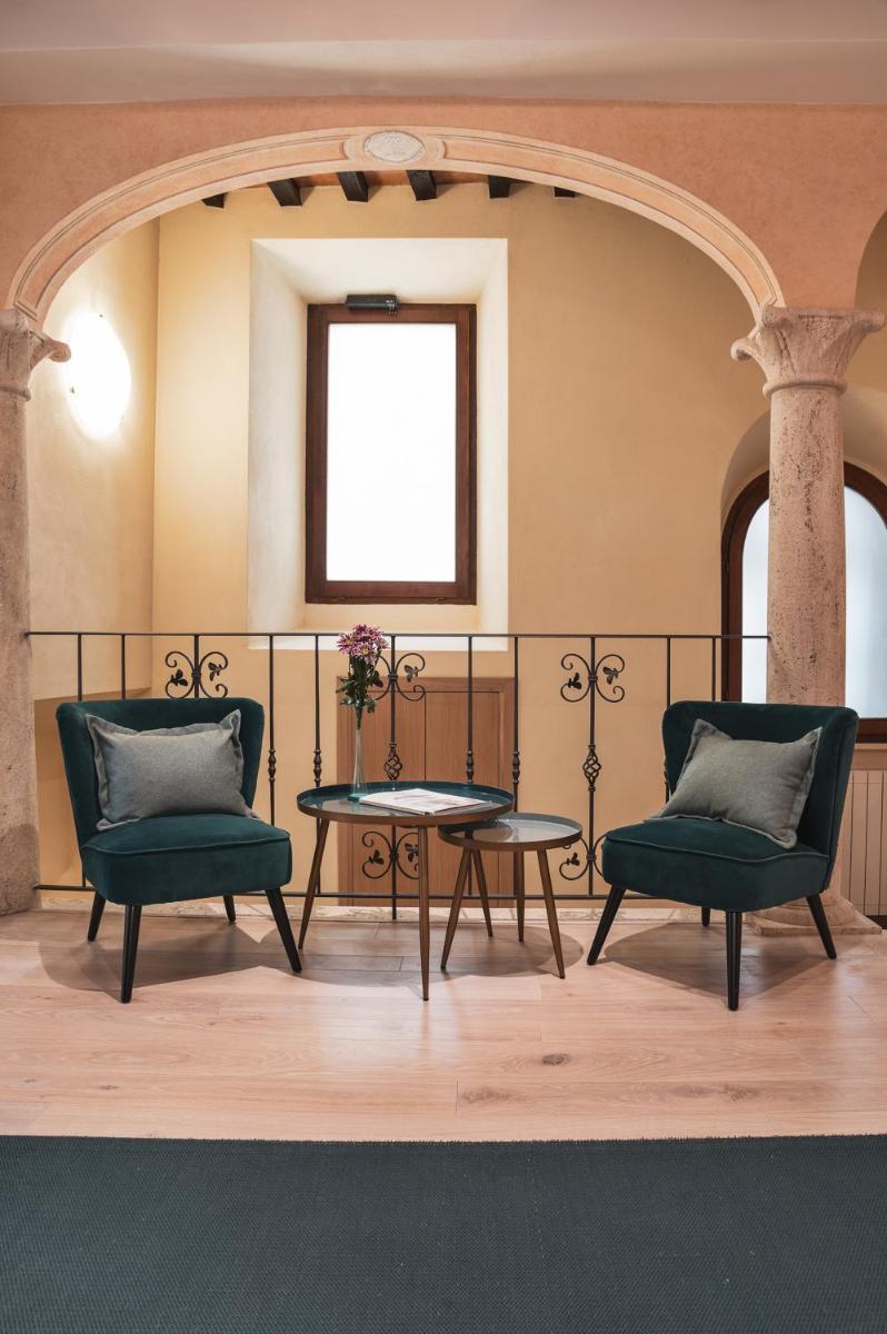 Drogheria e Locanda Franci