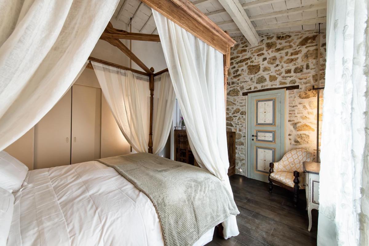 Drogheria e Locanda Franci