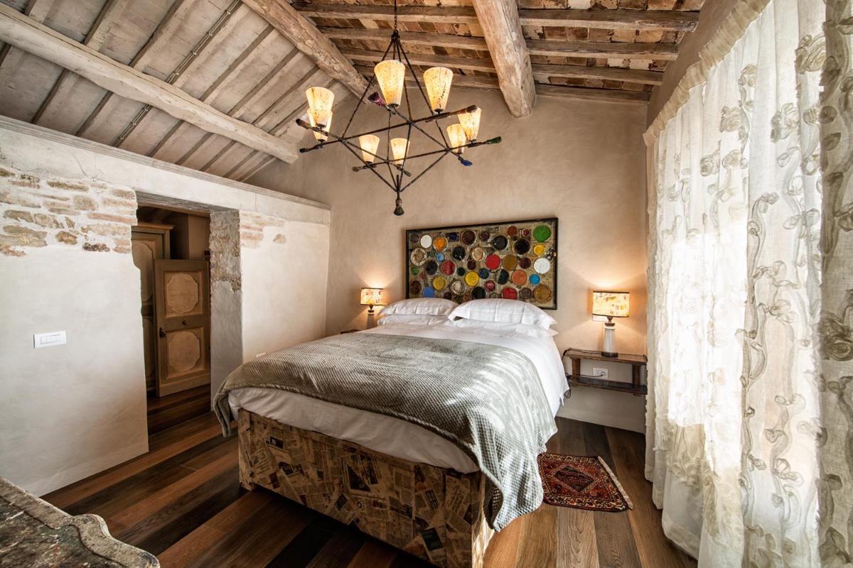 Drogheria e Locanda Franci