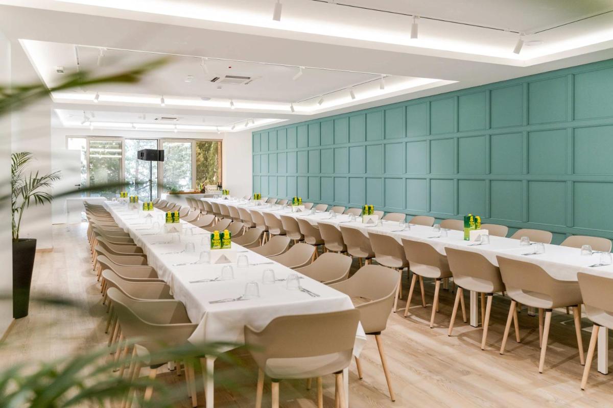 Dukley Hotel & Resort